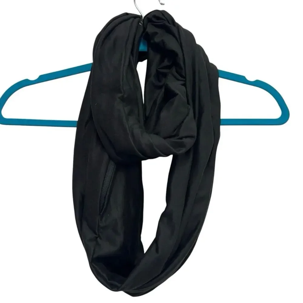 Beyond Yoga Infinity Scarf Black Athleisure Hidden Zip Pocket Travel Stretch‎